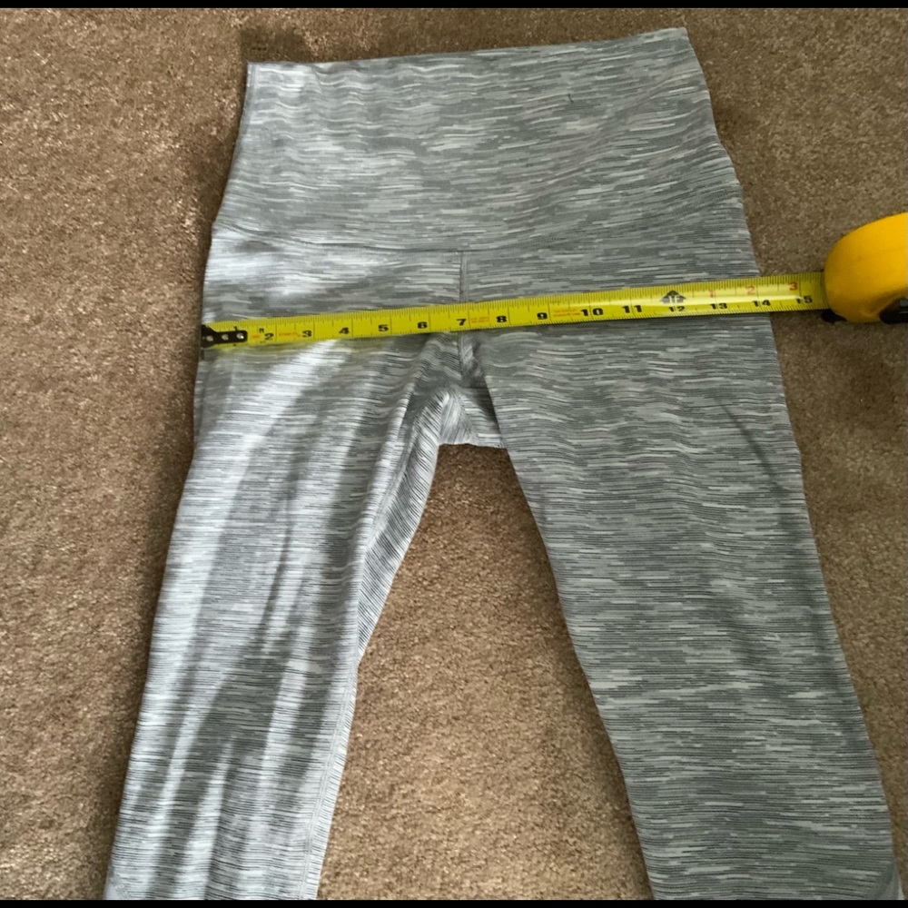 lululemon leggings, not sure if they are a 6 or 8. See measurements.